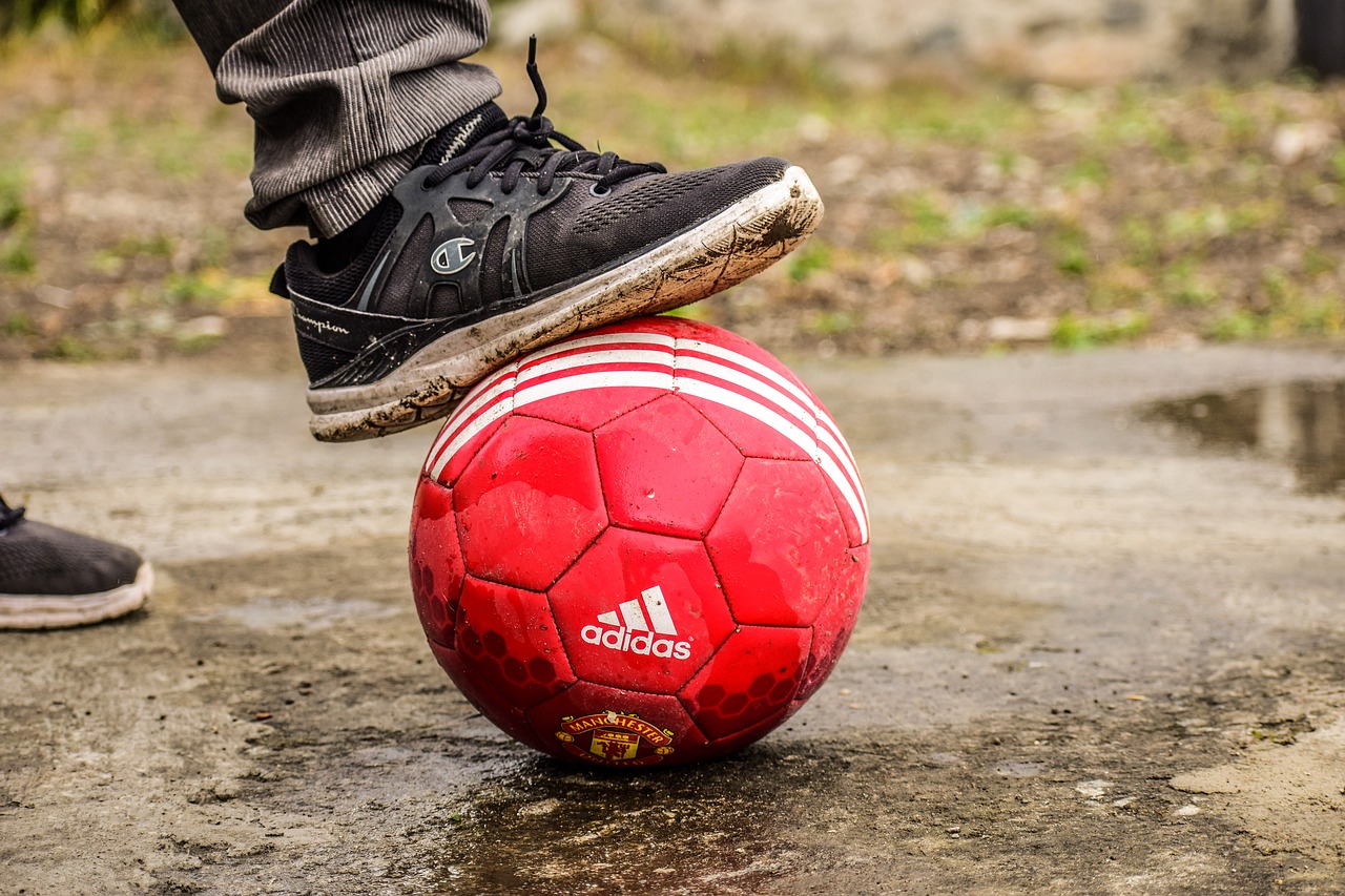 Popularne modele butów do piłki nożnej